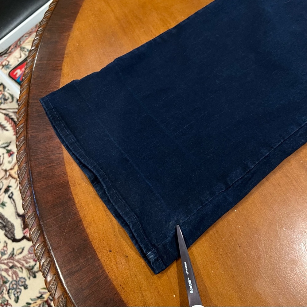 Universal Standard Sava High Rise Flare Jeans Dark Indigo Wash Approximating 30 - Picture 13 of 16